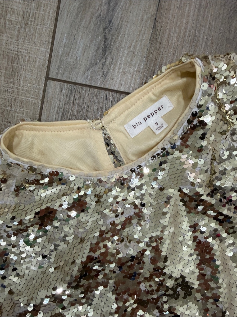 Gold Sequin Two-Piece Skirt Set - Picture 6 of 7